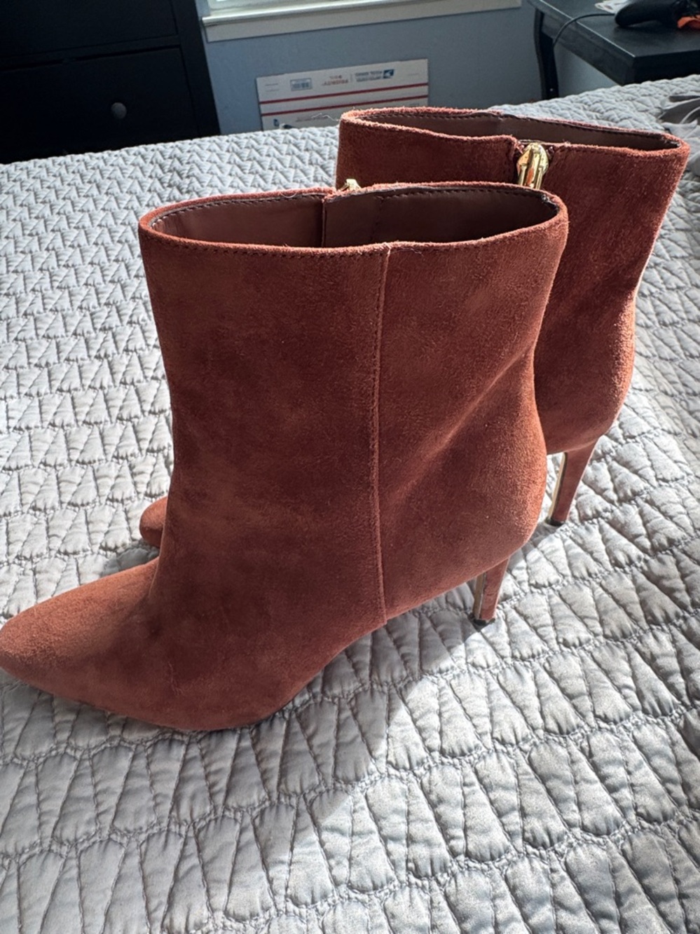 Vince Camuto Allost Booties in Tobacco. Size 7.5